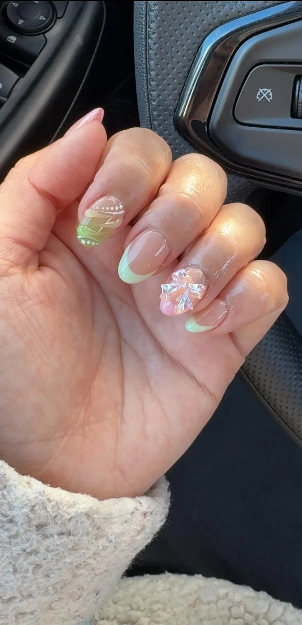 My nails are going to look great wrapped around your cock 🤭