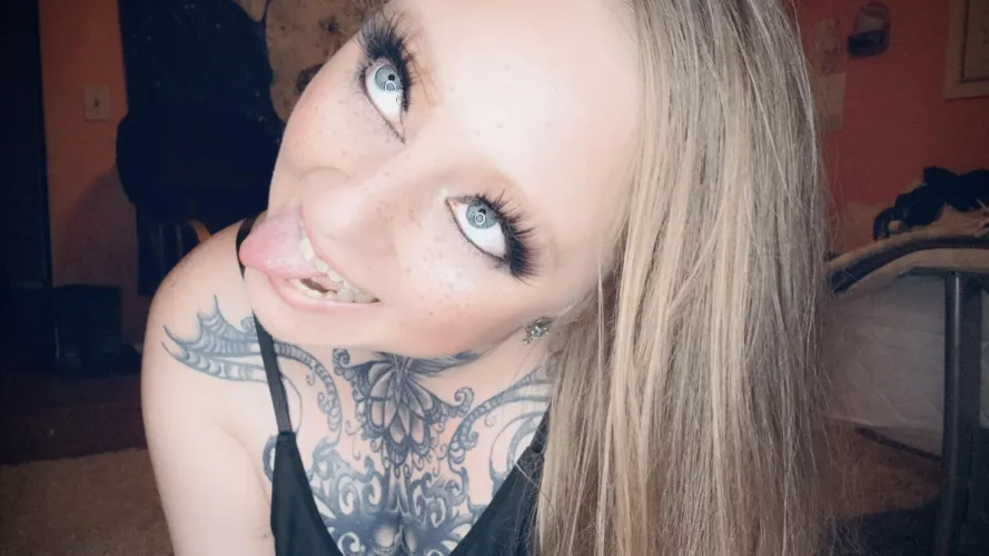 Neurotic but adorable 🖤