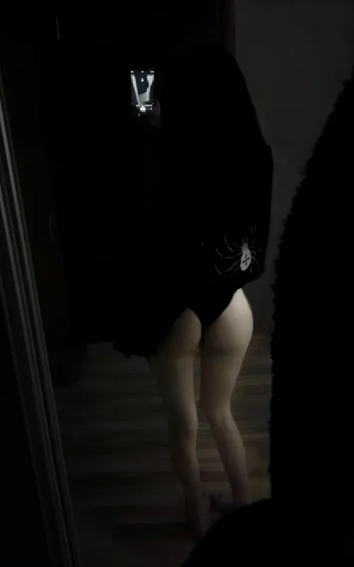 Quelqu'un pour Noter mes Fesses d'Asiatique ?