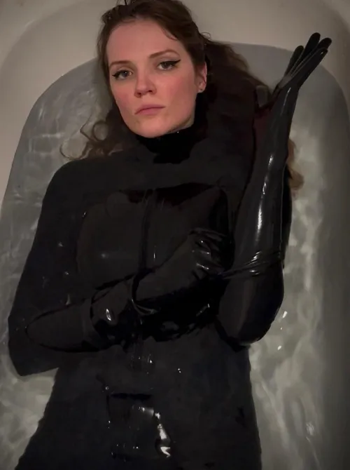 The tub is where I plot your demise