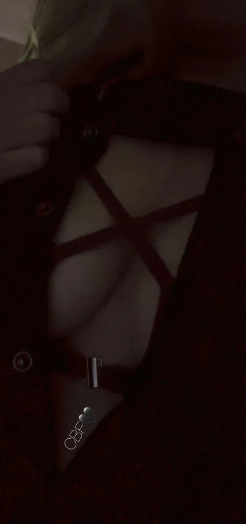 Wat de nachtzuster onder haar uniform draagt 🤫