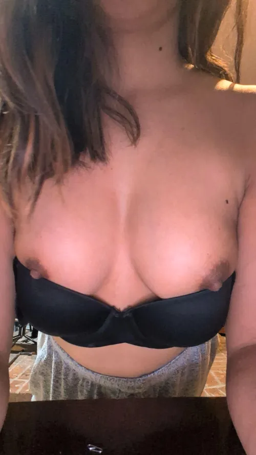 Whatcha rate my nipples?🧐