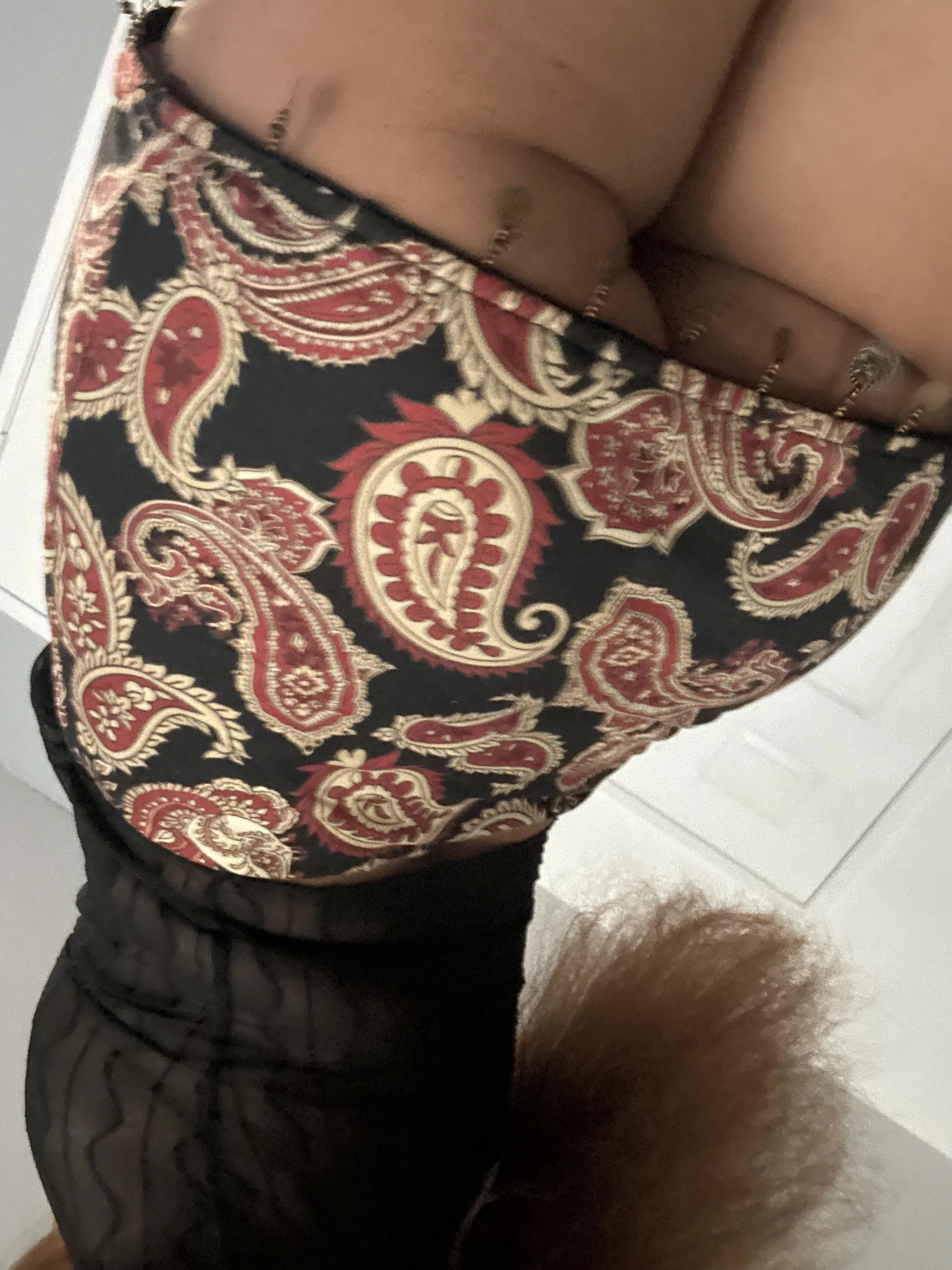 who can host tonight in Sfv or scv? Must be and hung and handsome send pics and be ready to verify no pics equals blocked  for my wife 27f