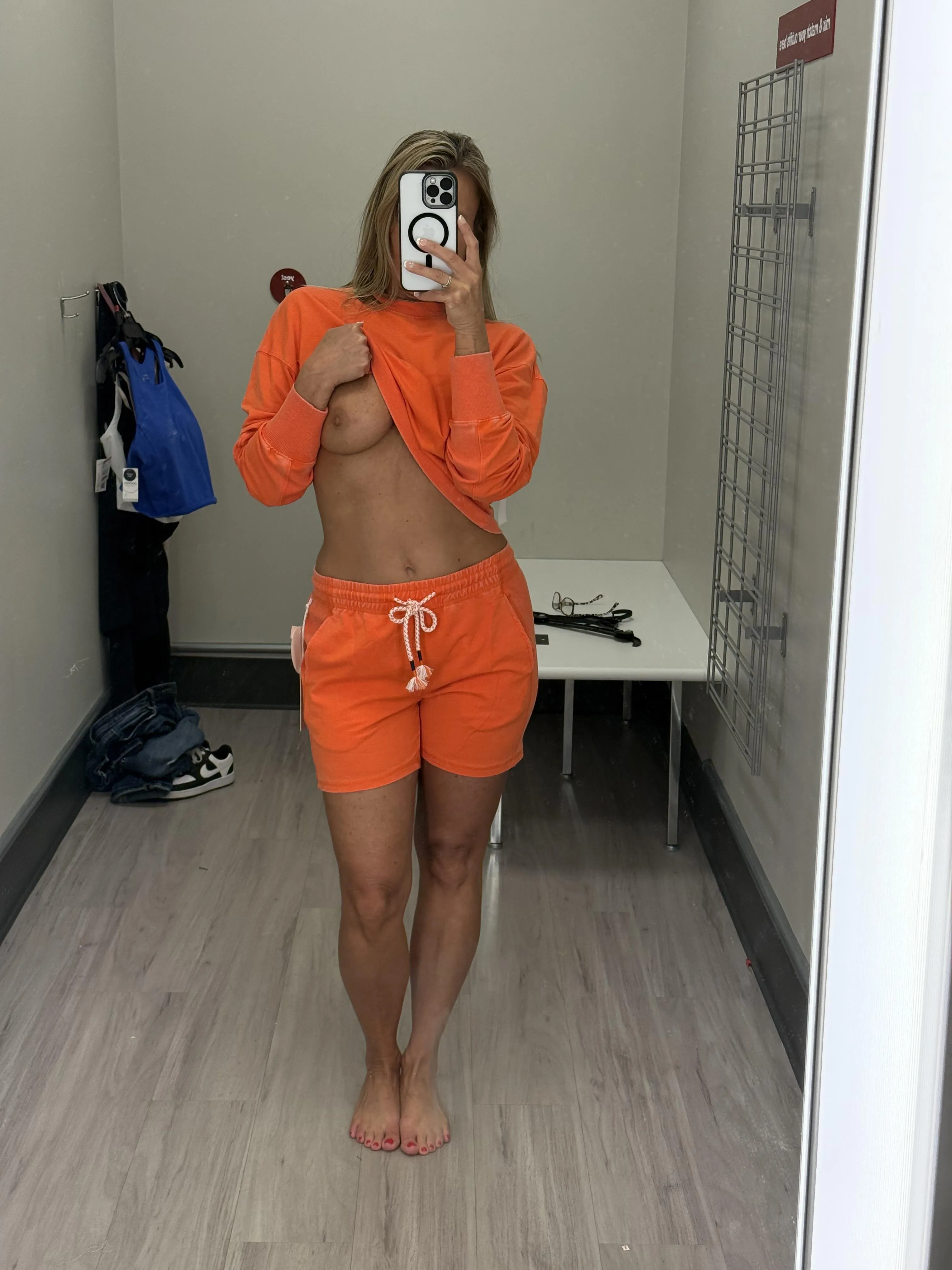 You know you want to see more of this 52yo