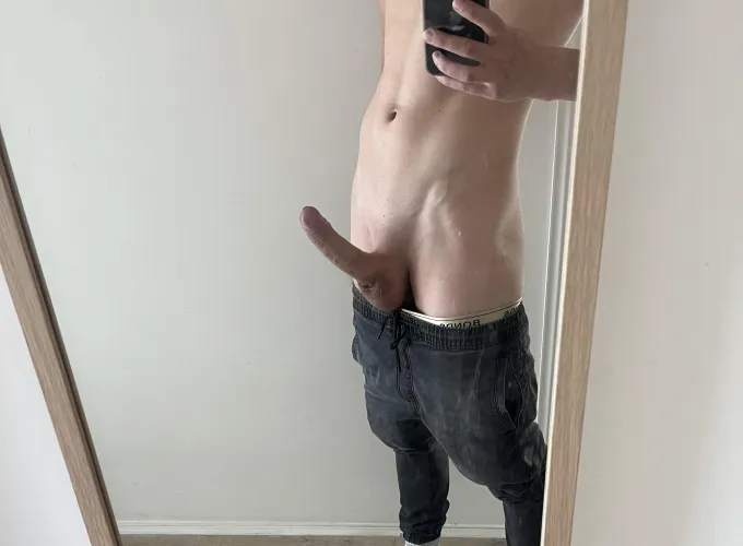29[M4F] BWC looking for a nearby FWB, #Holland park