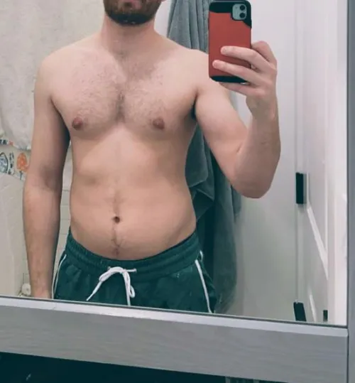 32 [M4FM] #Dayton - Experienced Clean Respectful Man for Couple or Female