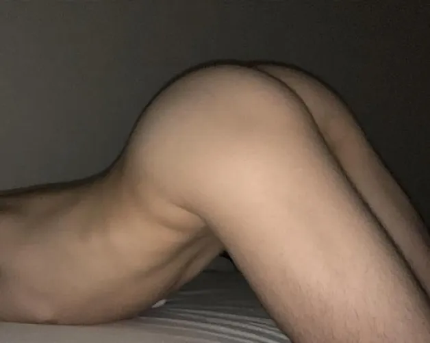 arching my back so you can get as deep as you can 😋 (18)