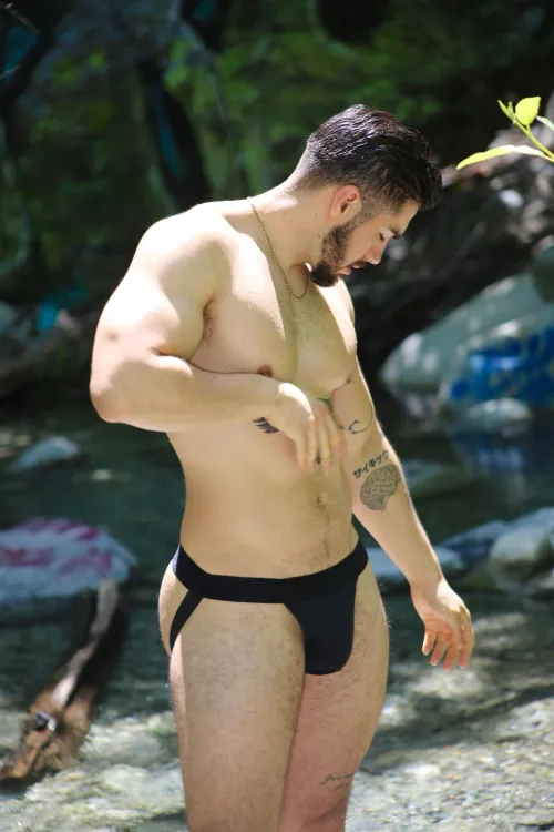 Can you come help me take some pictures?