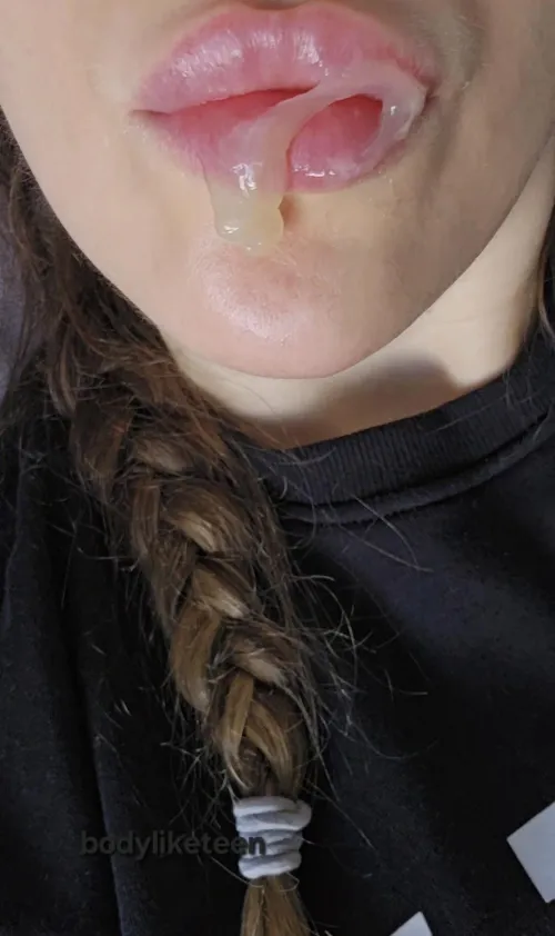 I love eating my juices. Is it hot or disgusting :p btw- my jelly grool is yummy