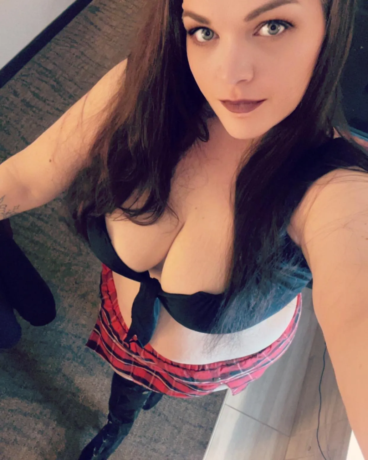 I love to be a good girl