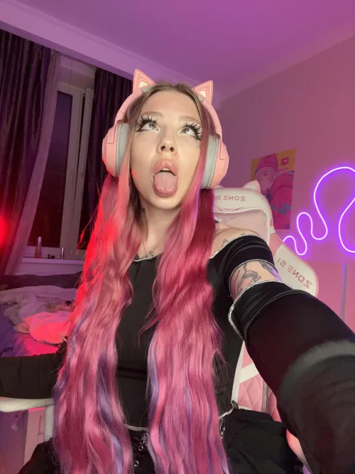 Id love for you to cum on my ahegao face