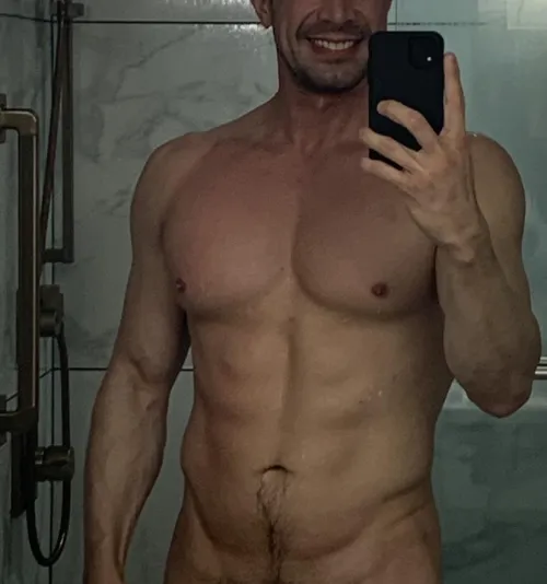 [M]4[FM] Miami 6’2 tall handsome, 8 in big thick cock  -looking for  Mfm ,Hotwife and ladies -I do Yoni tantric massages 💦💦💦 reply with pics& ((location))  must verify ! 😍😍😈😈