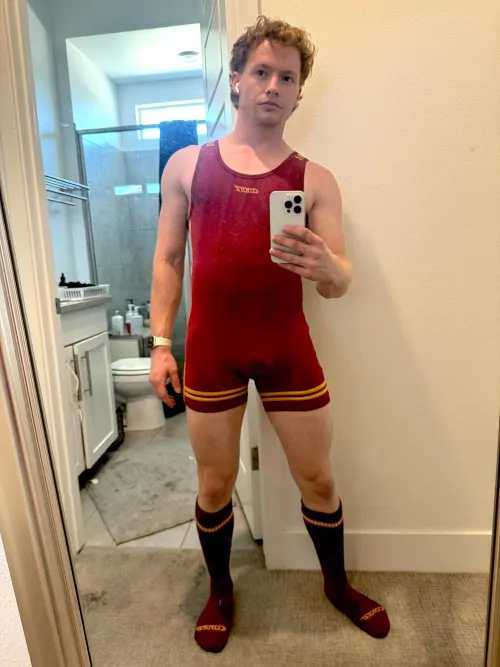 25yo Wanna play a little grab ass with me?