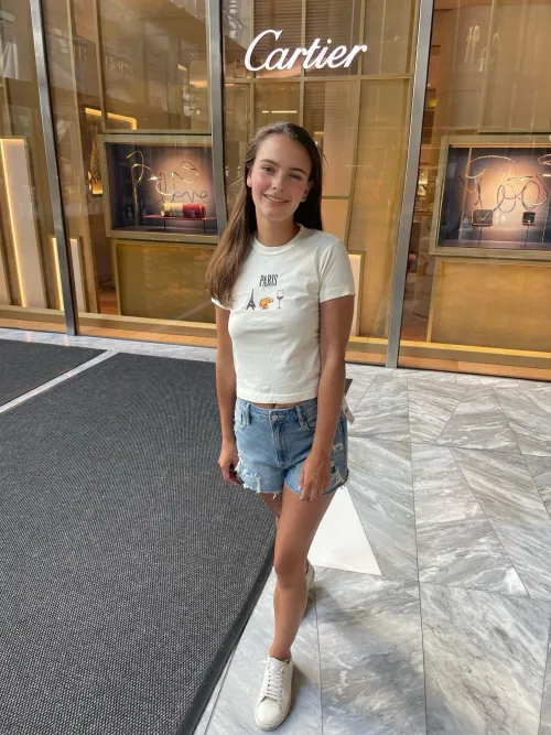 I can be your funsized slutty friend!! 19f :)