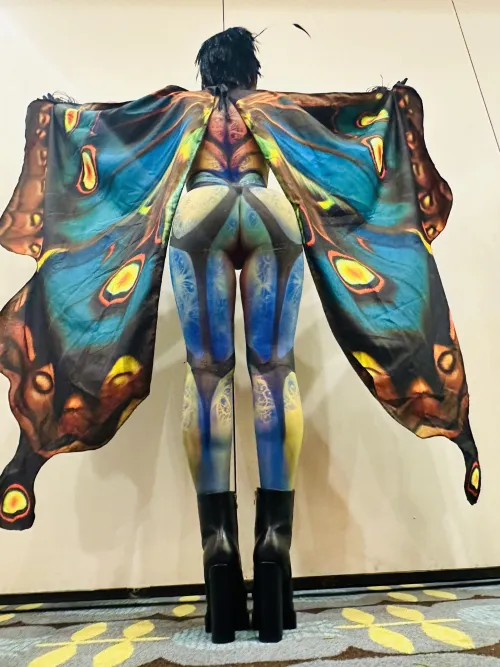 I love being painted 🦋