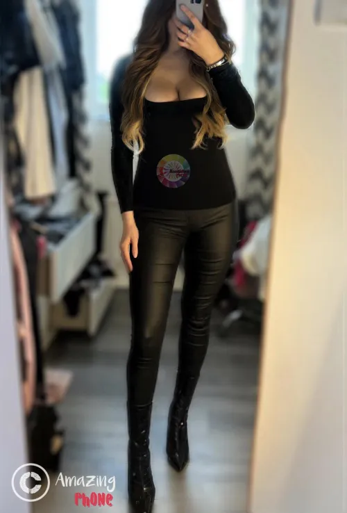 Like the blonde tips?