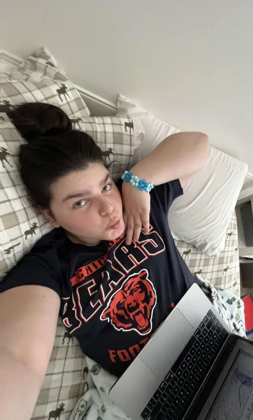 Date bailed so I have an extra ticket to the Sox game this Sunday. Anyone down?