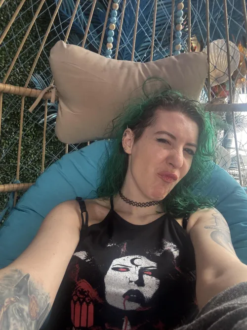 Hammock pout