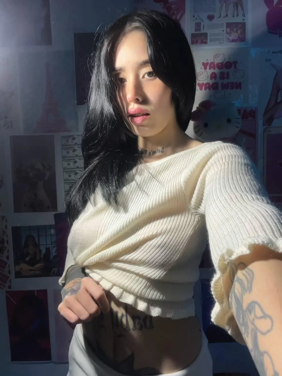 Here for a good time, not a long one so don’t waste my time unless you know how to handle a mouthy MILF