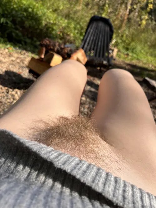 Let's fry some meat and my pussy outdoors?