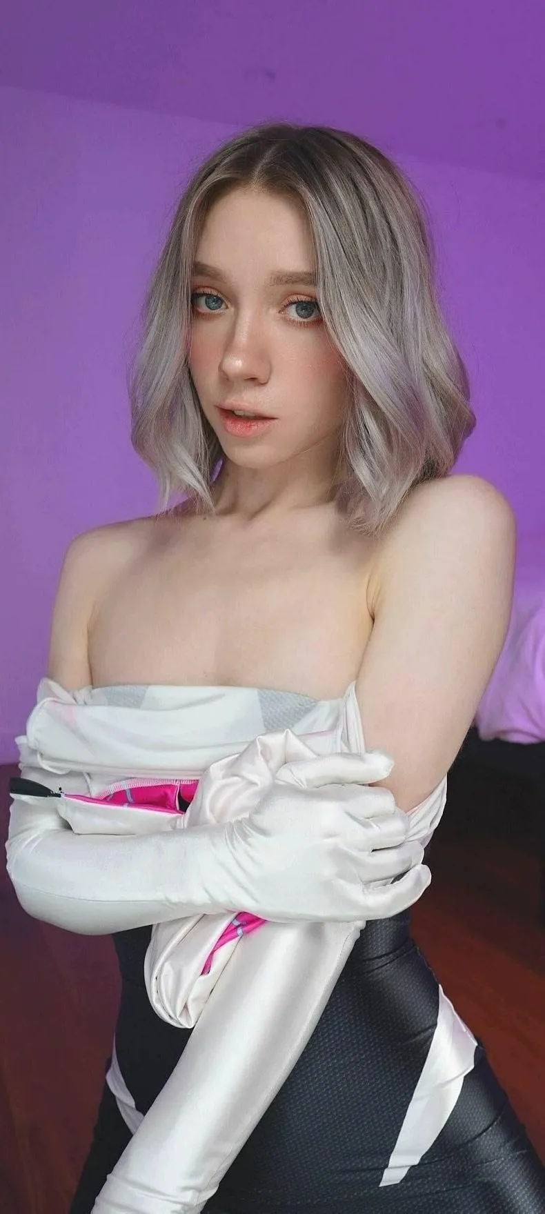 Spider Gwen by ShyVelvetRose