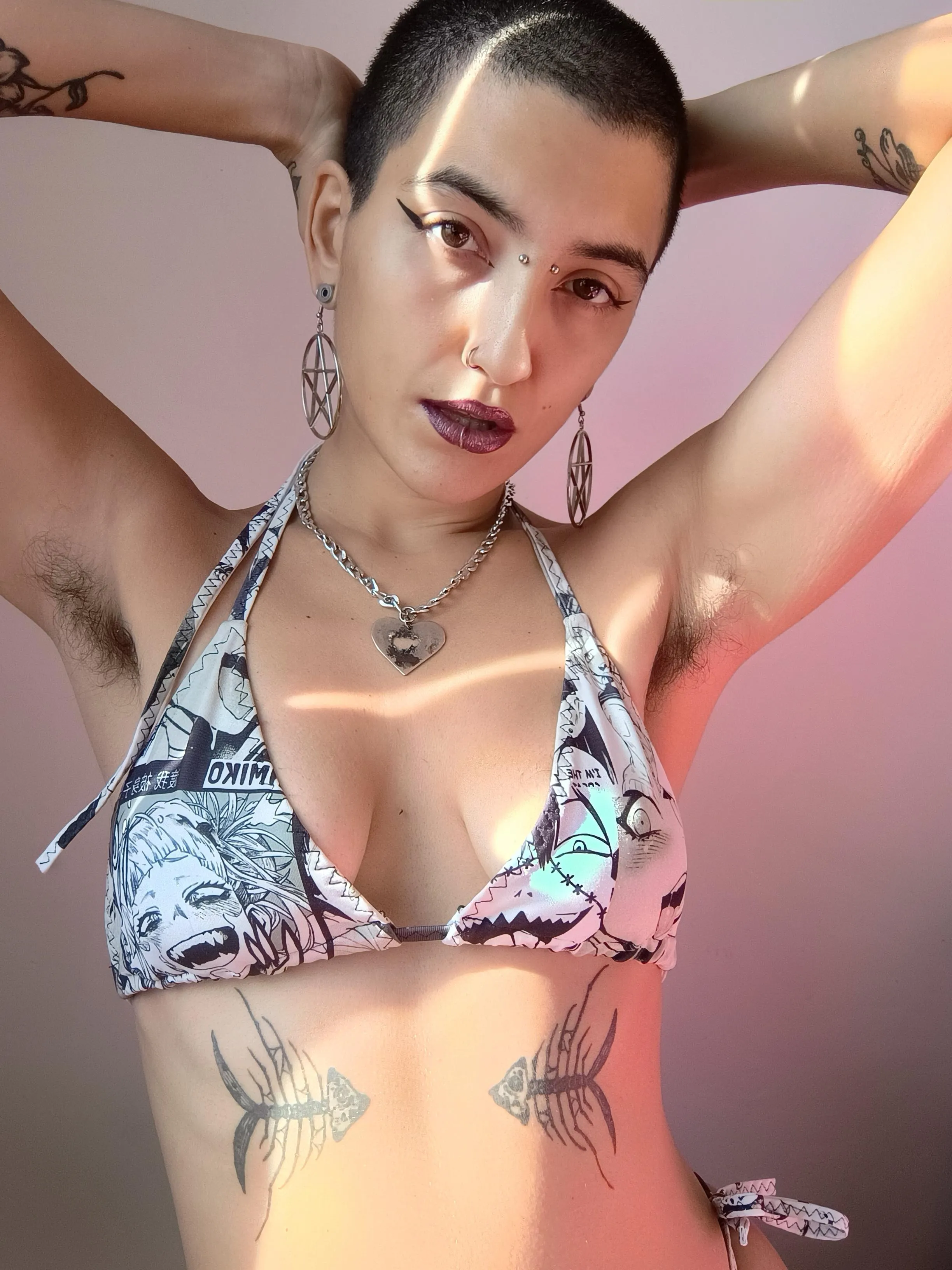 Sunbathing without deodorant [HS]