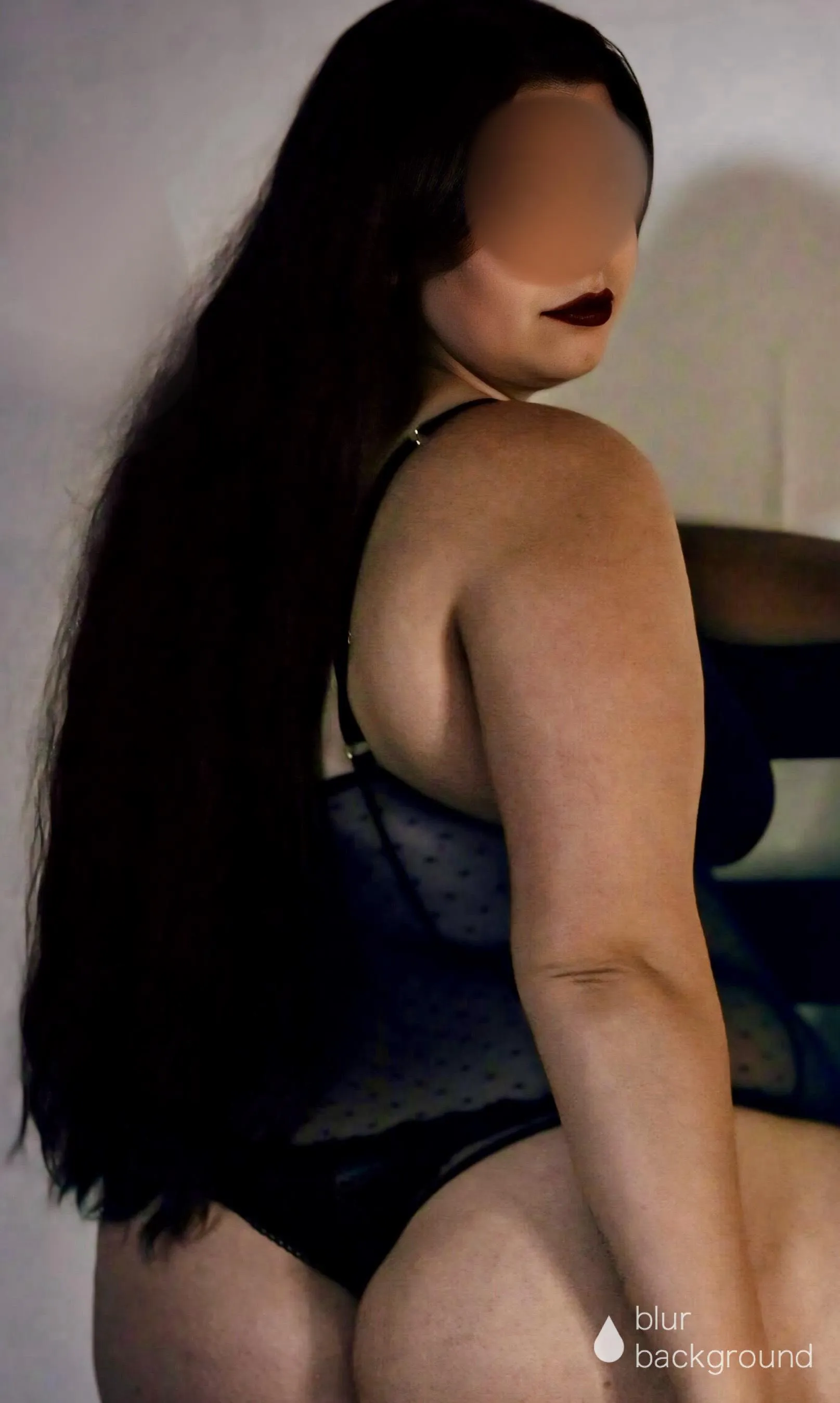 Who would like to fuck my wife? She’s 29F, 5’8”, and 280lbs (BBW).