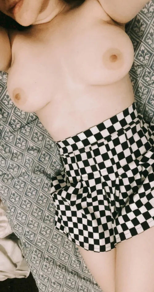 Come to my bed, I wanna sleep with you