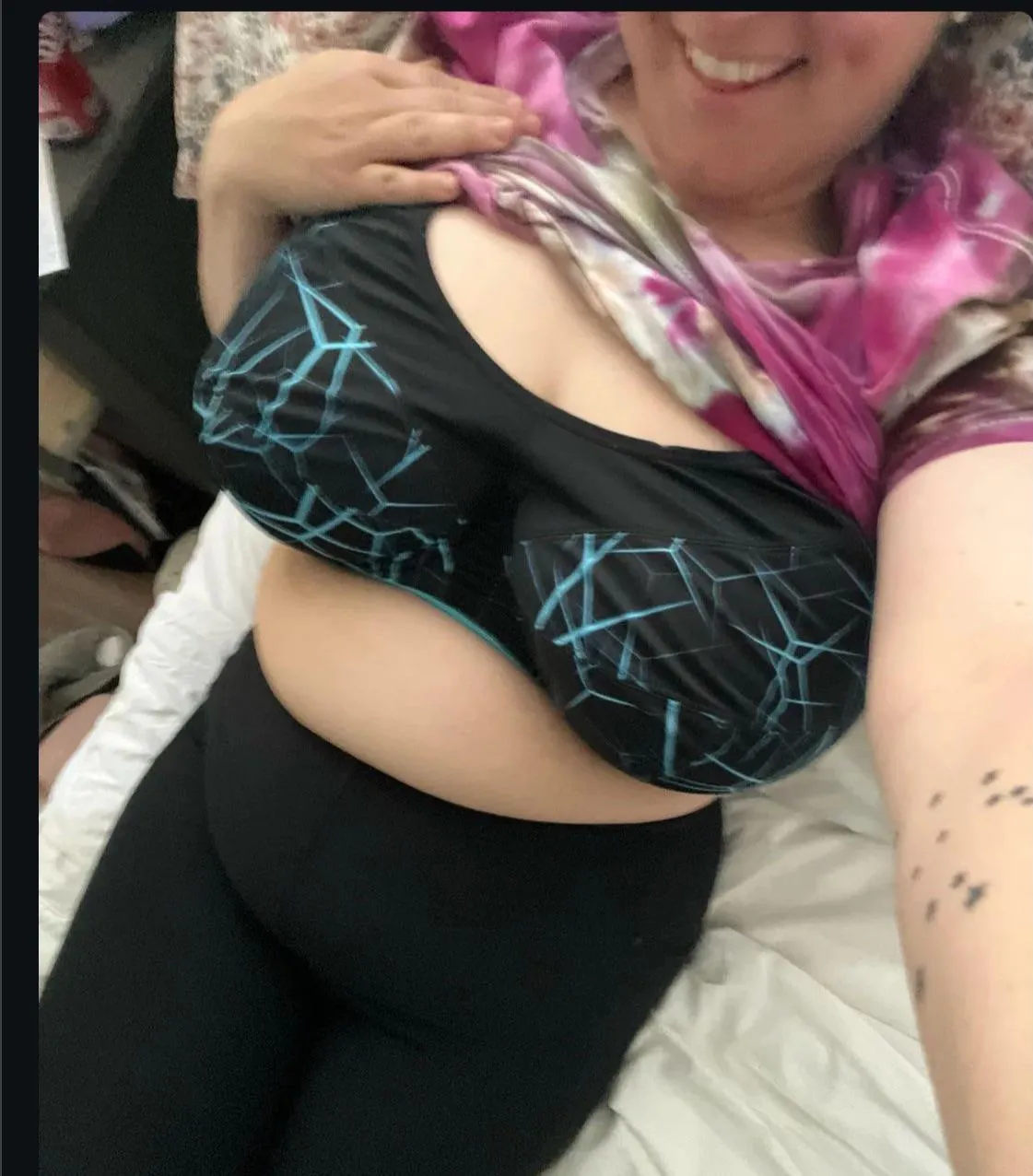 Let’s call out from work and play with me