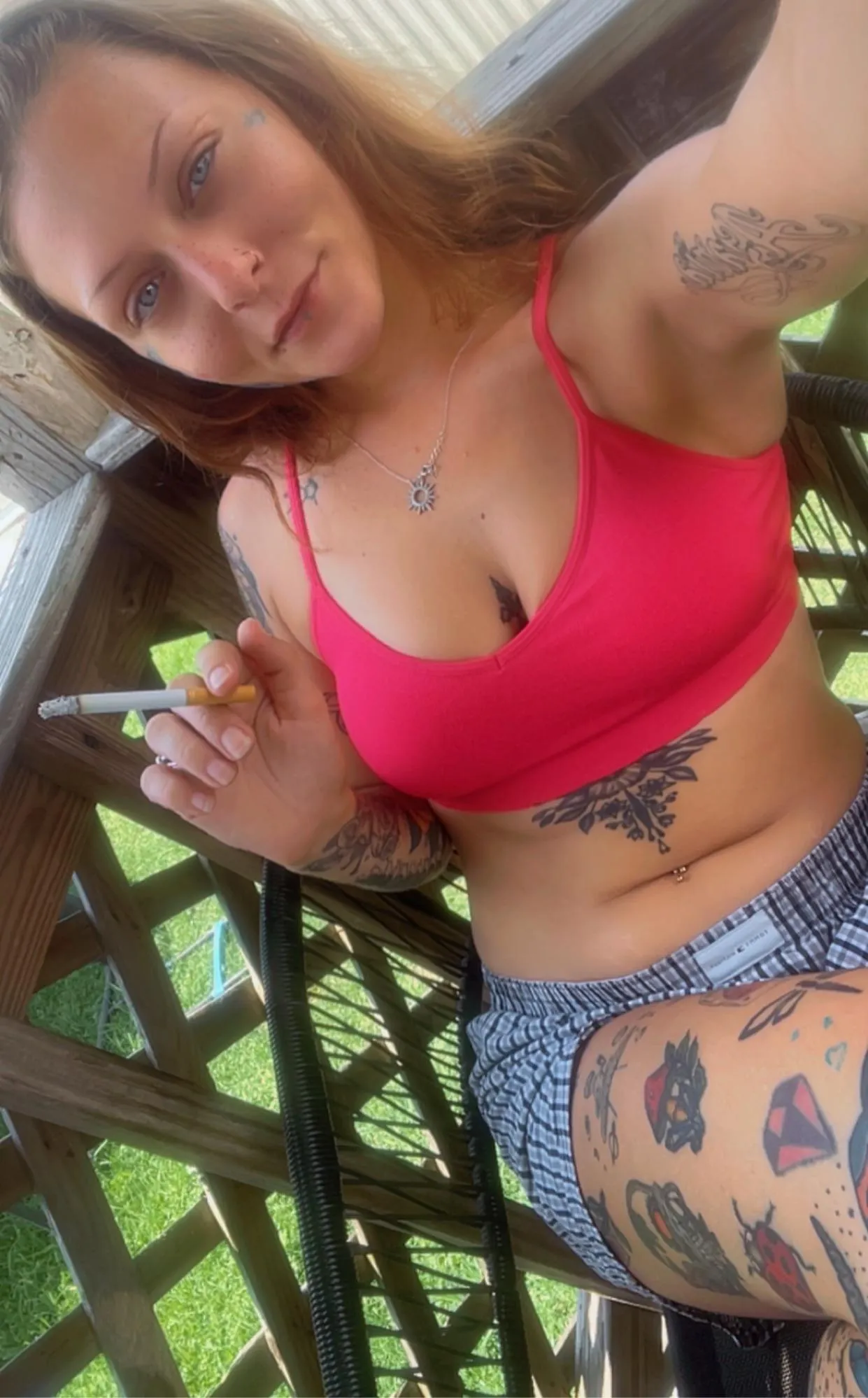 Smoking hot today🥵☀️😘