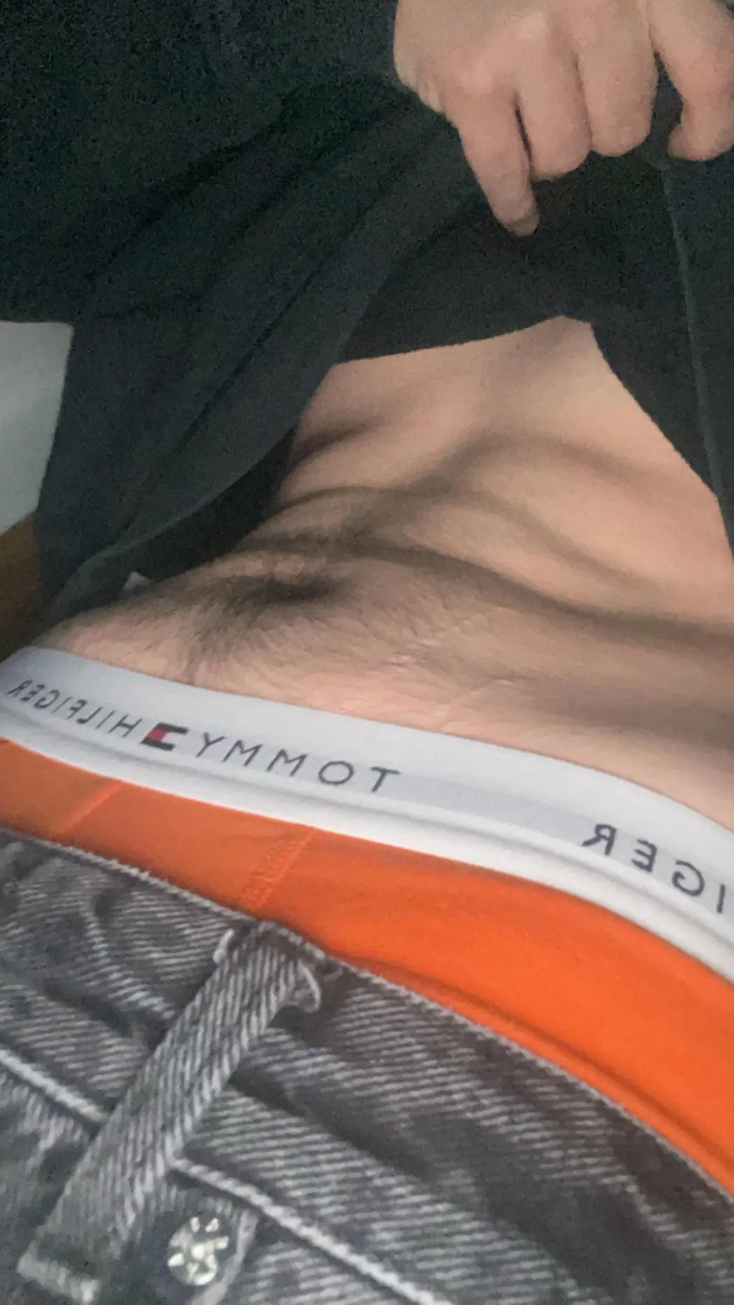 [19] Grieche, vers, bin beidseitig gut ausgestattet aber finds raus;)