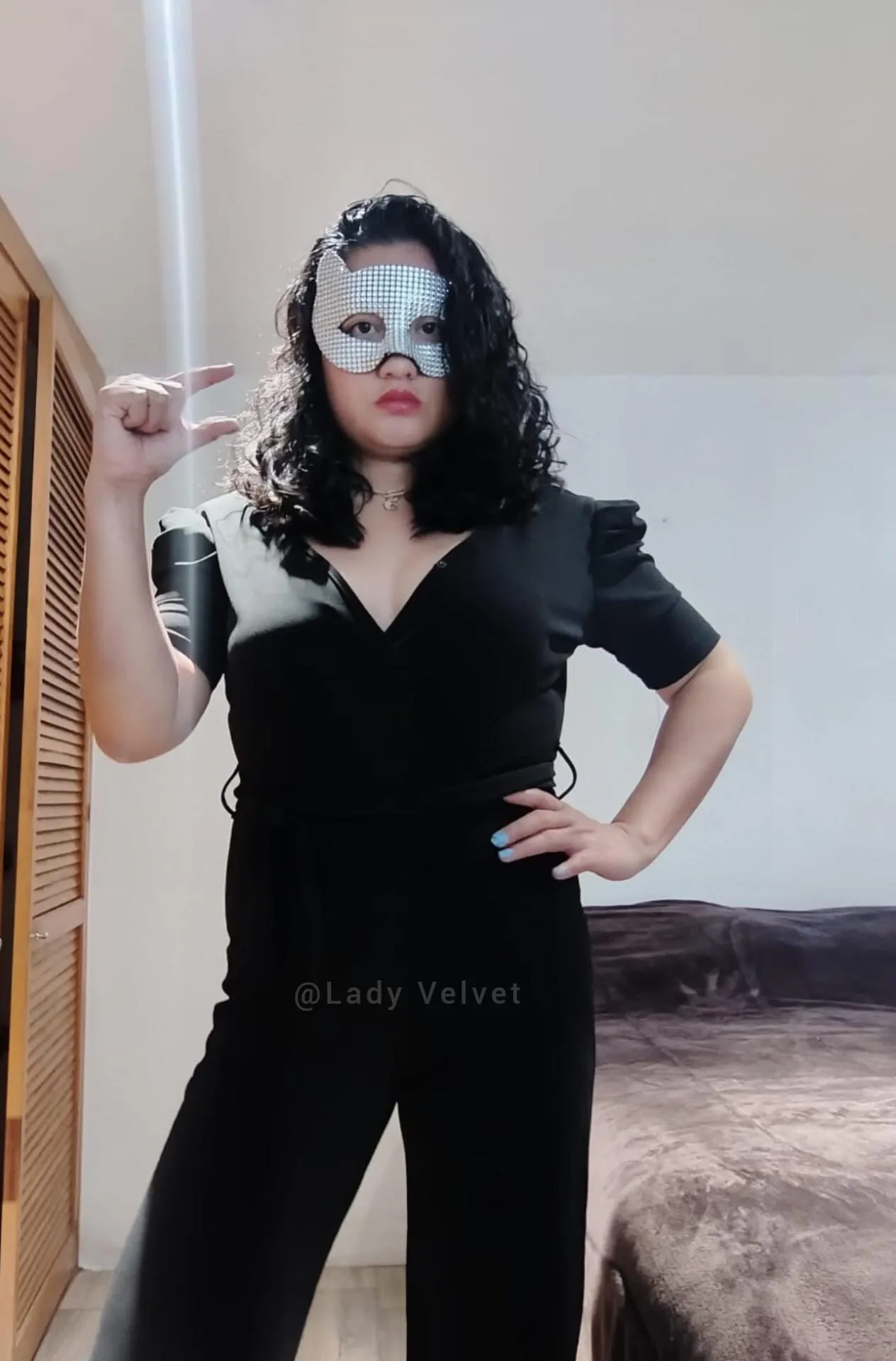 I know it’s small.
You know it’s small.
Everyone would laugh if they saw it.
Lucky for you, I don’t want to.