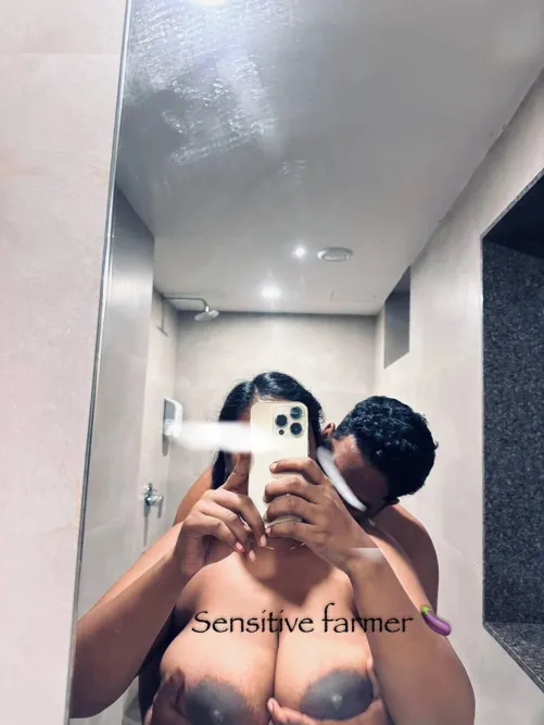 My summer, Alphonso 🥭🥭(m) beat the heat