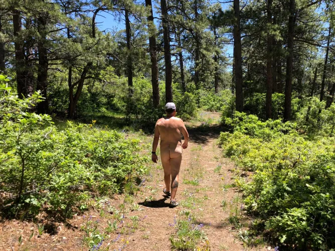 Naked Hiking provides the ultimate feeling of Freedom!