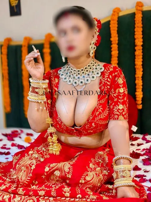 Not your sanskaari bride 😈🔥