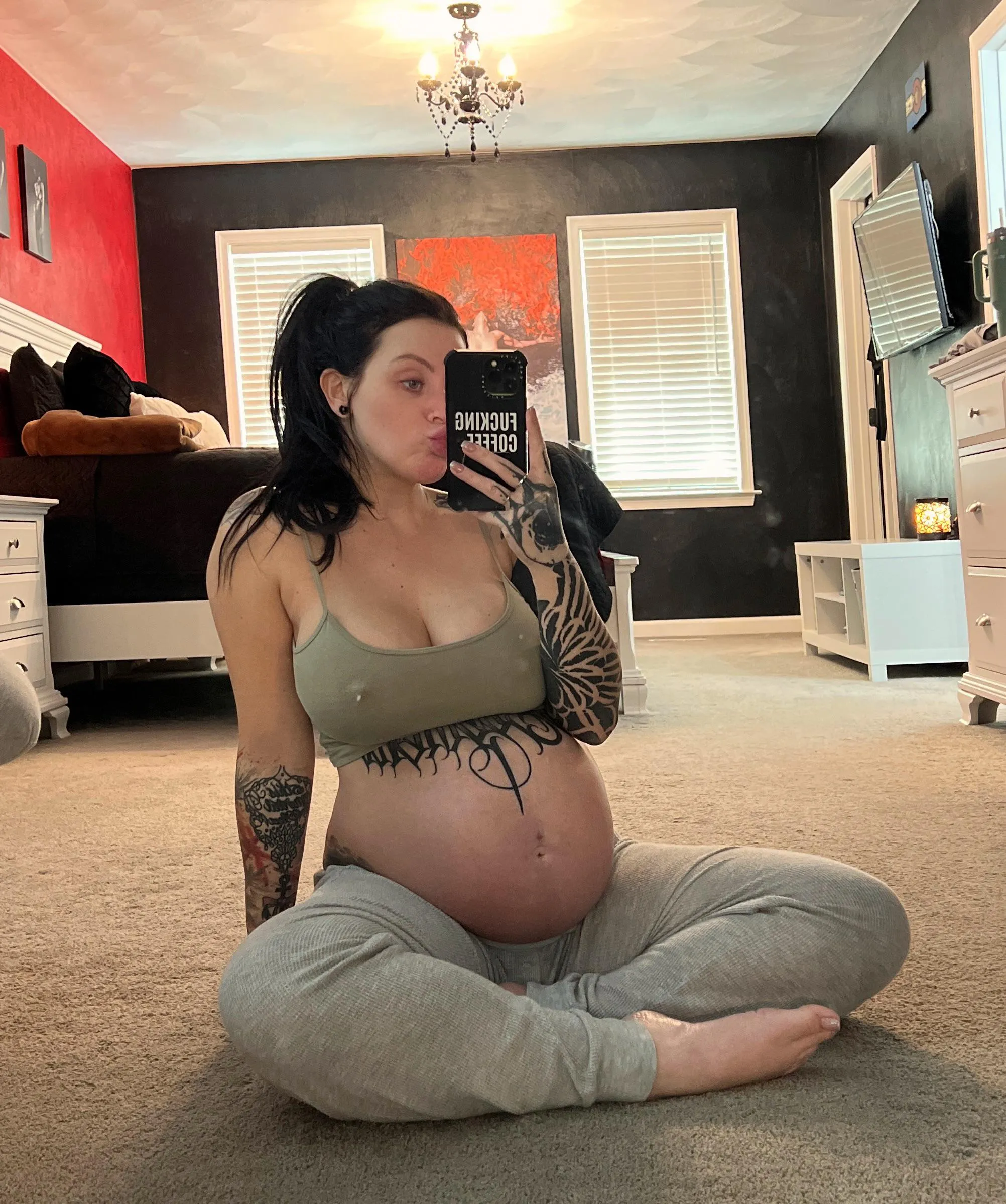 This big belly honestly makes me feel so sexy