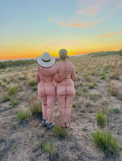 🌕🌕Two full moons rising with this amazing Sunday Sunset 🌄