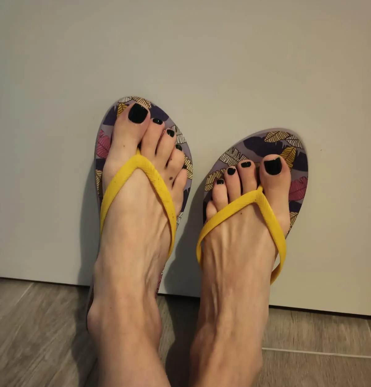 Arriva il caldo ed è già ora delle infradito!