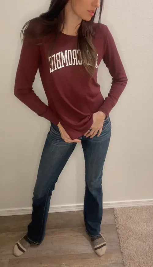 Drop a ❤️ and I'll send u nudes (first 60 guys only)