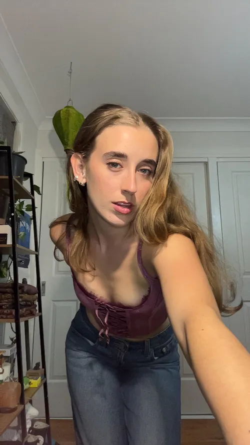 Feeling horny need sexting with a naughty dude on