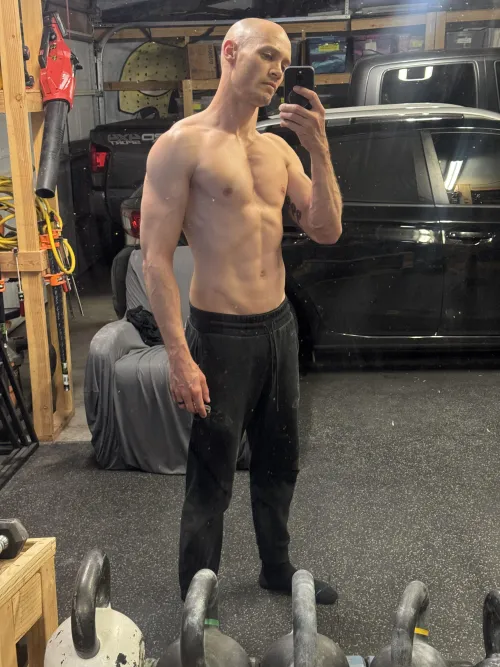 Garage workouts almost everyday this year and it’s starting to pay off!