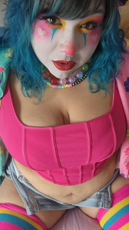 Giving out free clown cuddles all day 🥰💕