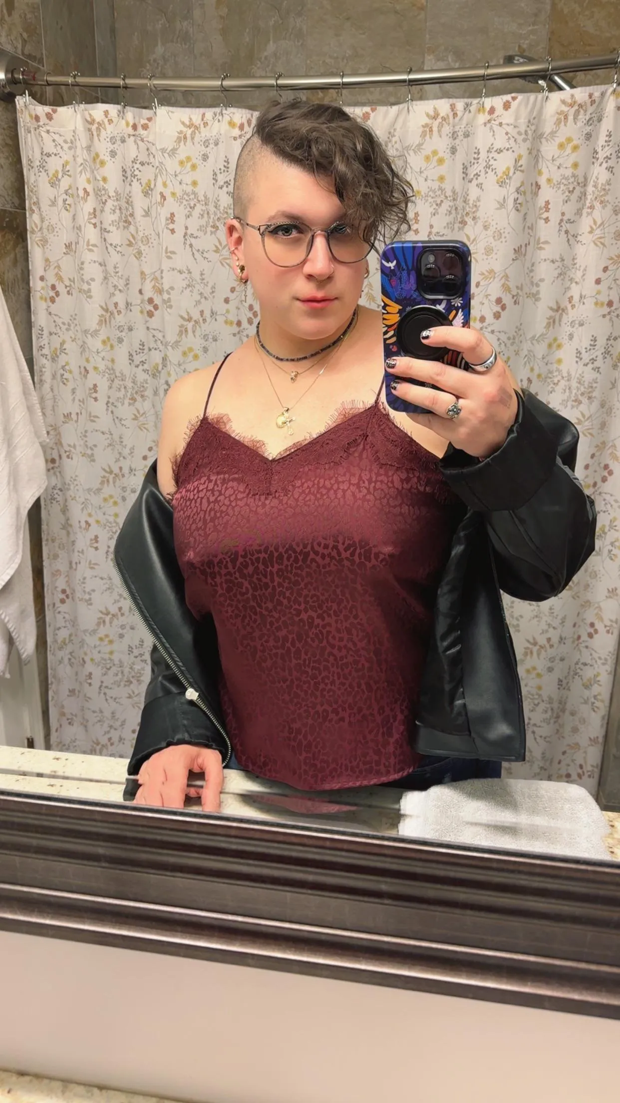 Happy Saturday Beautiful Bisexuals 🏳️‍🌈❤️ [Return Our 3P Tools/Apps]