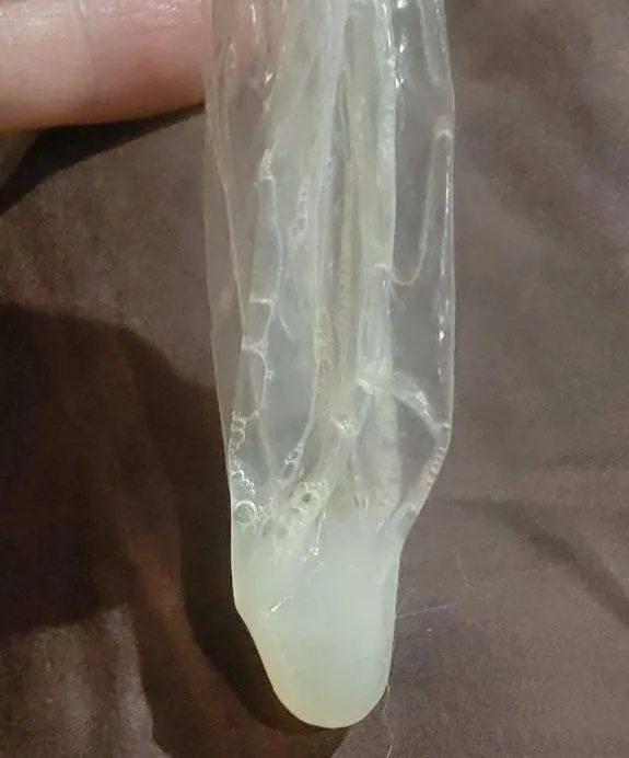 Huge load [MM] into this condom