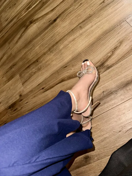 🍒 I'm 19... and you already want my feet on top of you? 🧸