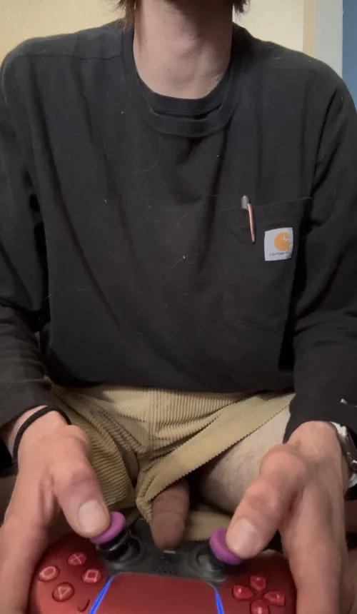 Should probly get a better gaming setup ..🤷🏻‍♂️