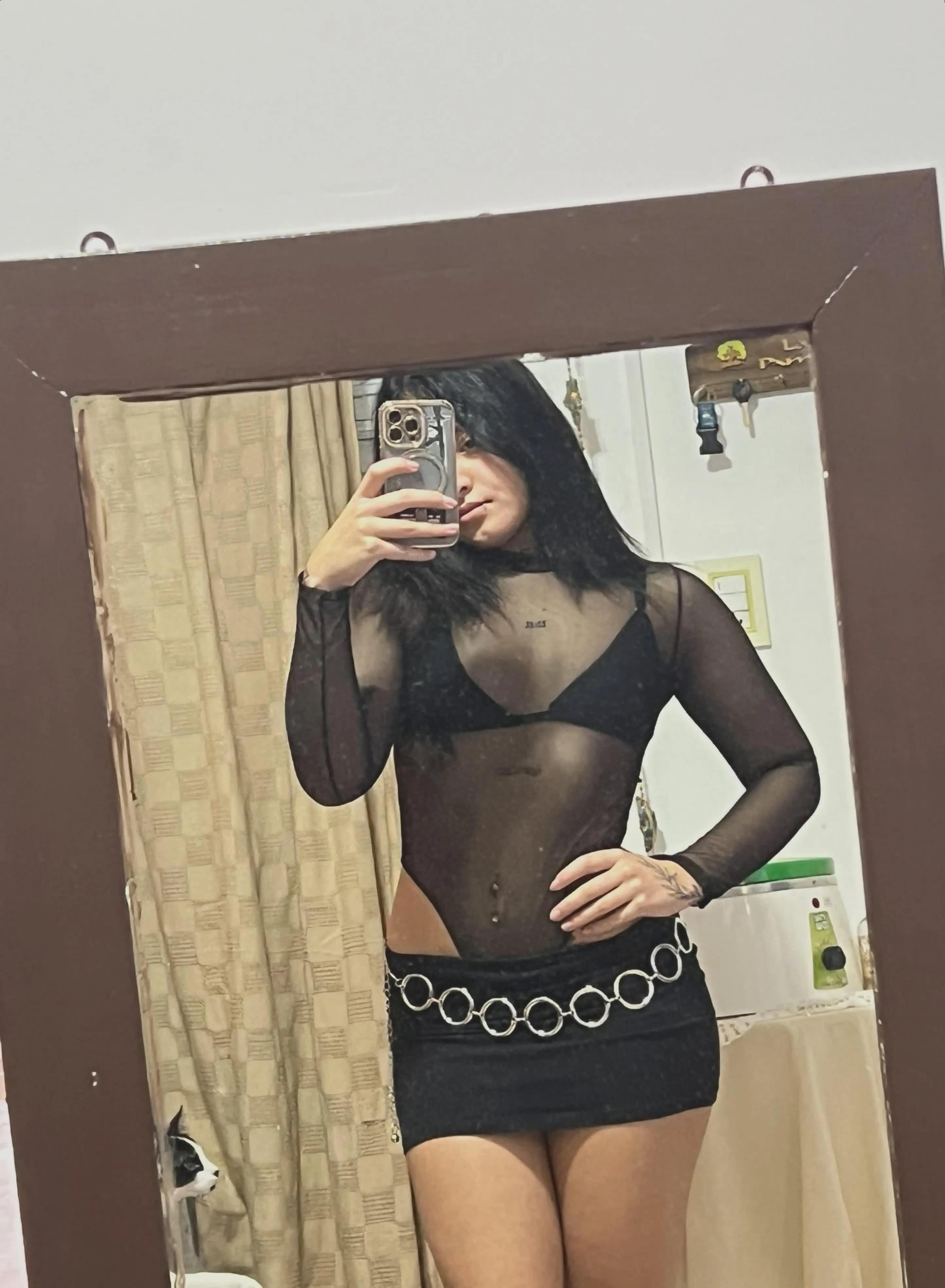 19F Just a Tennessee girl feelin’ herself.