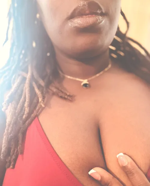 Applying necessary pressure 🍒