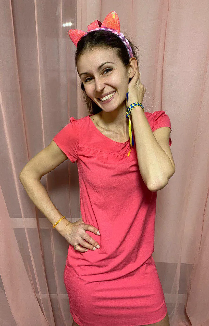 You will enjoy looking at me every day. F31