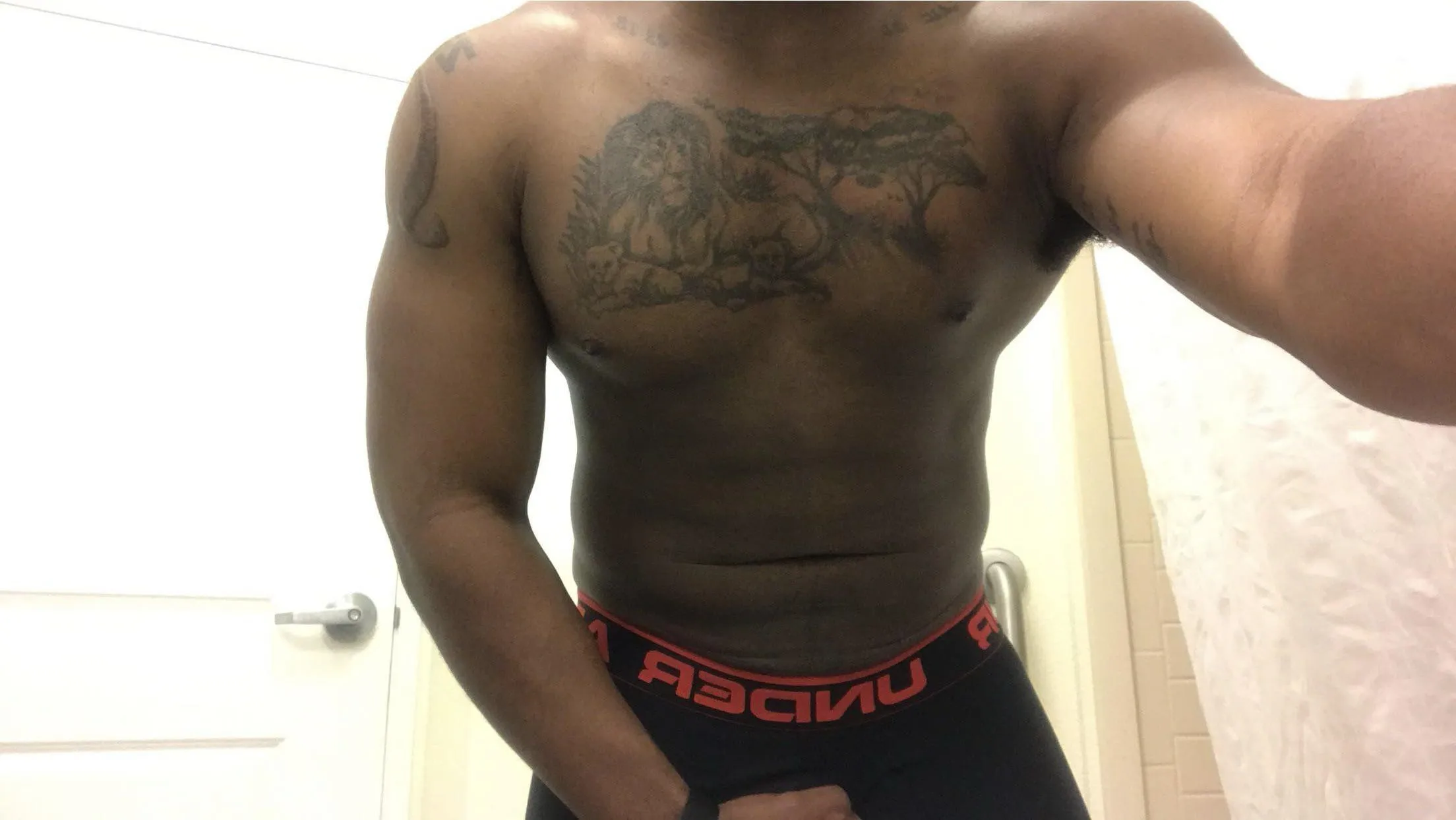 31 [M] in Cola looking for MF